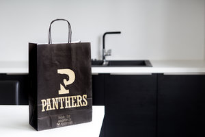Papieren-draagtas-gedraaid-handvat-Panthers.jpg